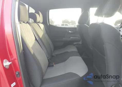 2023 Toyota Tacoma Trd Off Road z USA, uszkodzony, nr VIN 3TMCZ5AN7PM598539